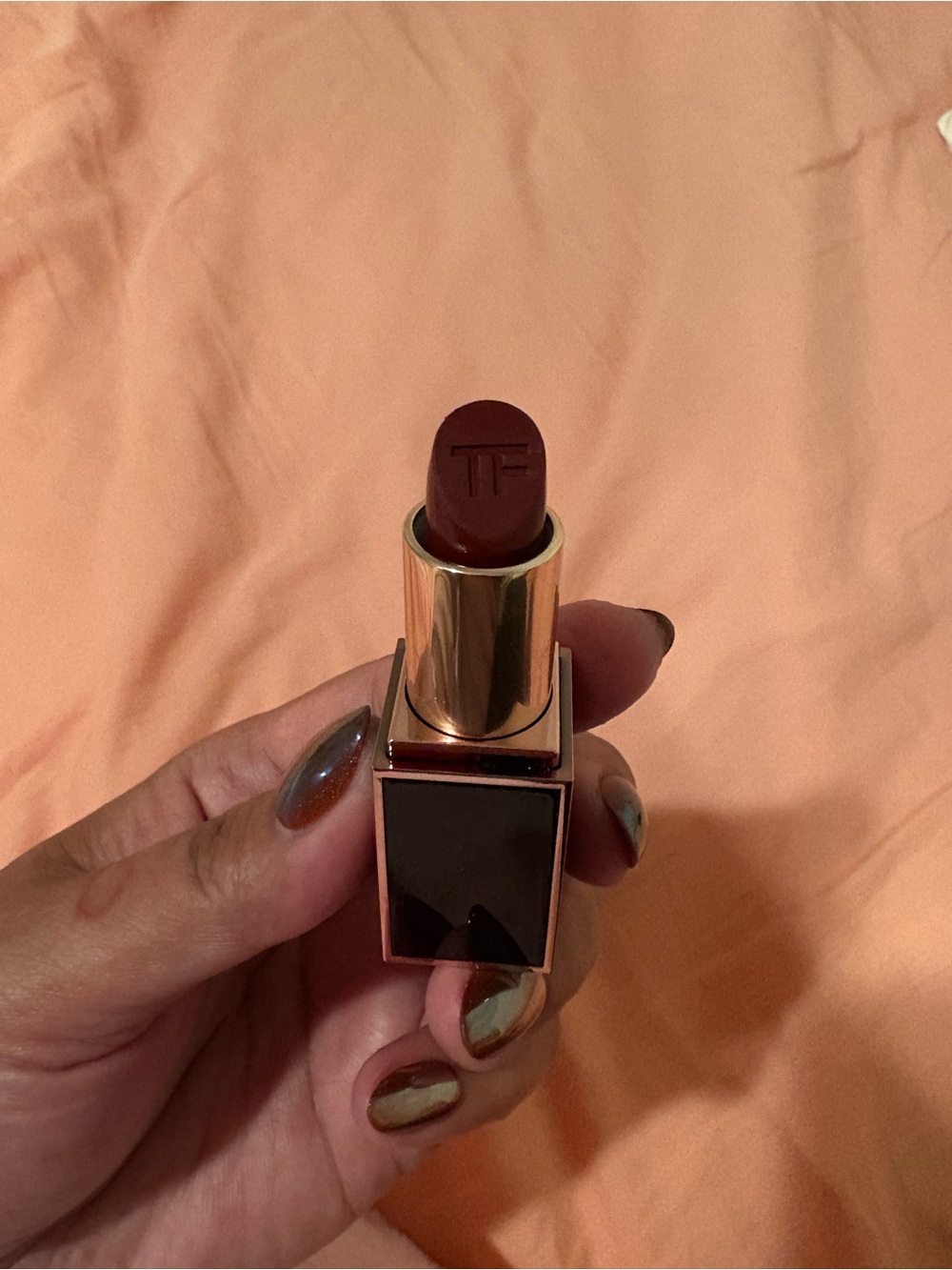 Tom Ford Women Lipstick - Burgundy Red